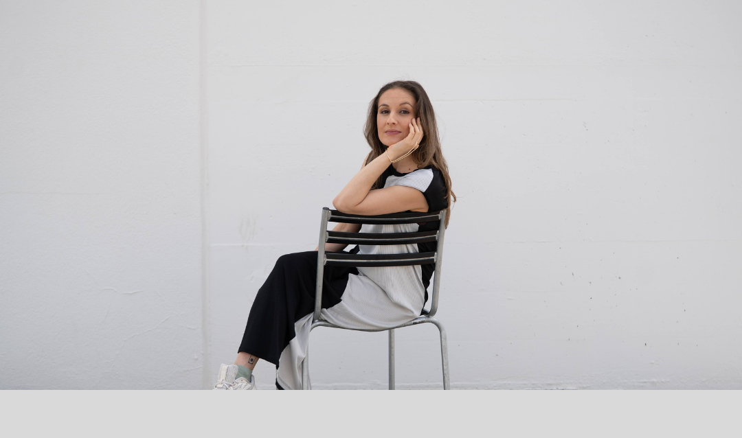 Portrait of Laura Cincera, founder of Paradox Praxis